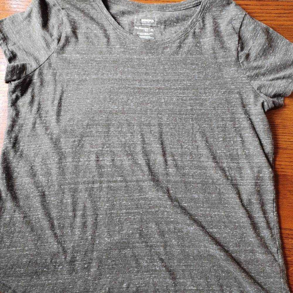 Gray heather tee